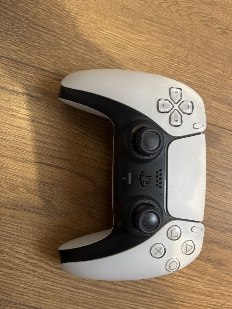 Sony Controller: Ps 5 controller – Usato da Lützelflüh-Goldb venduto da pfa_5r5t