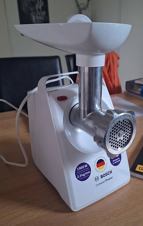 Bosch Elettrodomestici da cucina: Fleischwolf Bosch Compact Power – Usato da Effretikon venduto da dan_rh6w 2