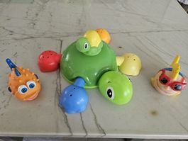 Badespielzeug Schildkröte mit Formen bunt gebraucht