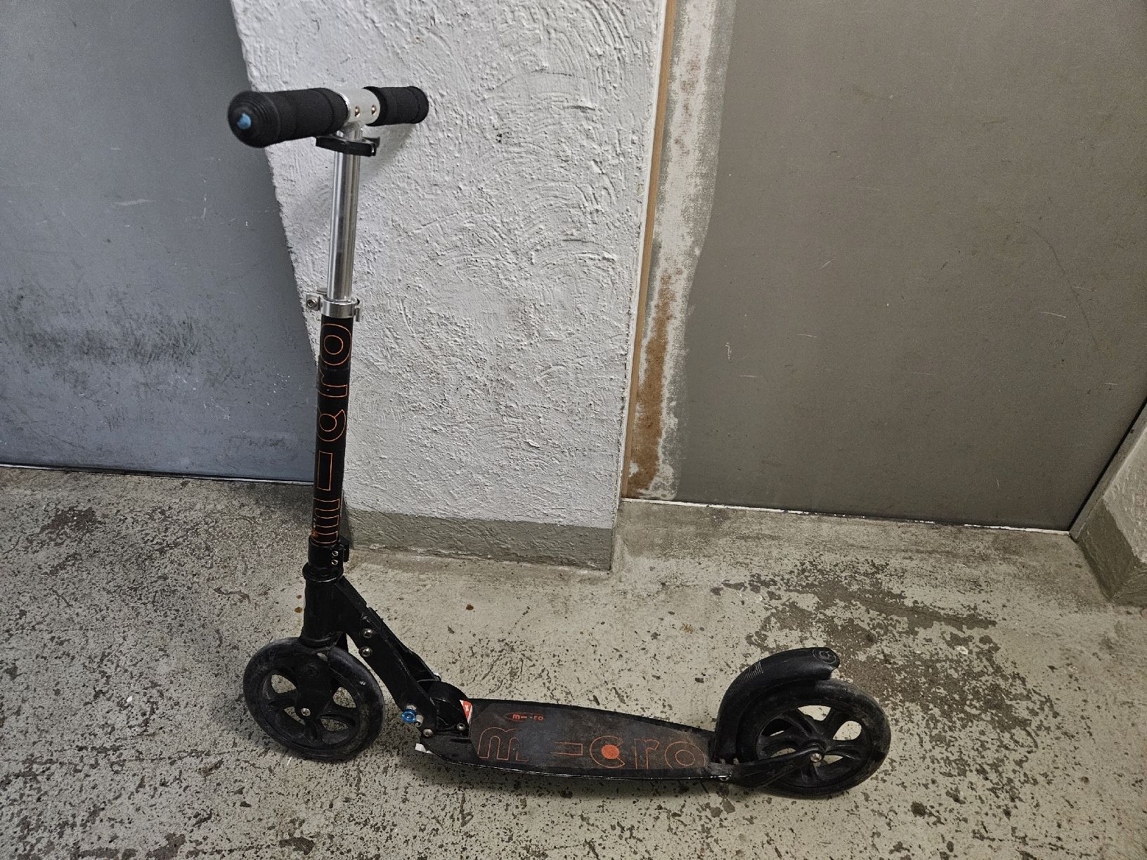 Micro Kickboard: Micro Scooter in gutem Zustand – Usato da Zürich venduto da Sleinsn
