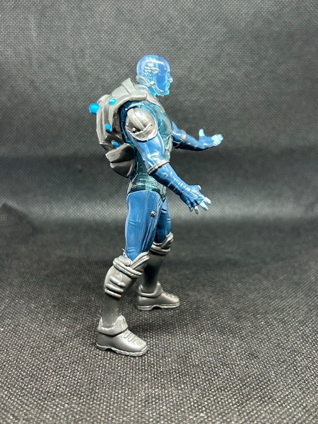 Marvel Statuette: Marvel Spiderm Man Electro Action figure vintage – Difettoso da Lausanne venduto da Retro-geek 3