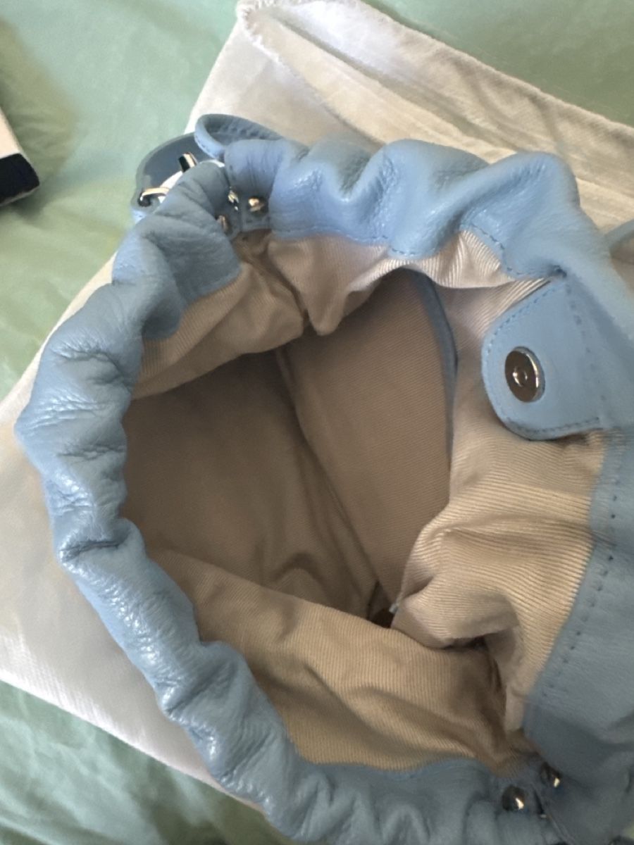 Taschen für Damen: Mona Handtasche Leder hellblau Damen gebraucht – Gebraucht aus Glattpark(Opfikon) von AnaStojkov 1