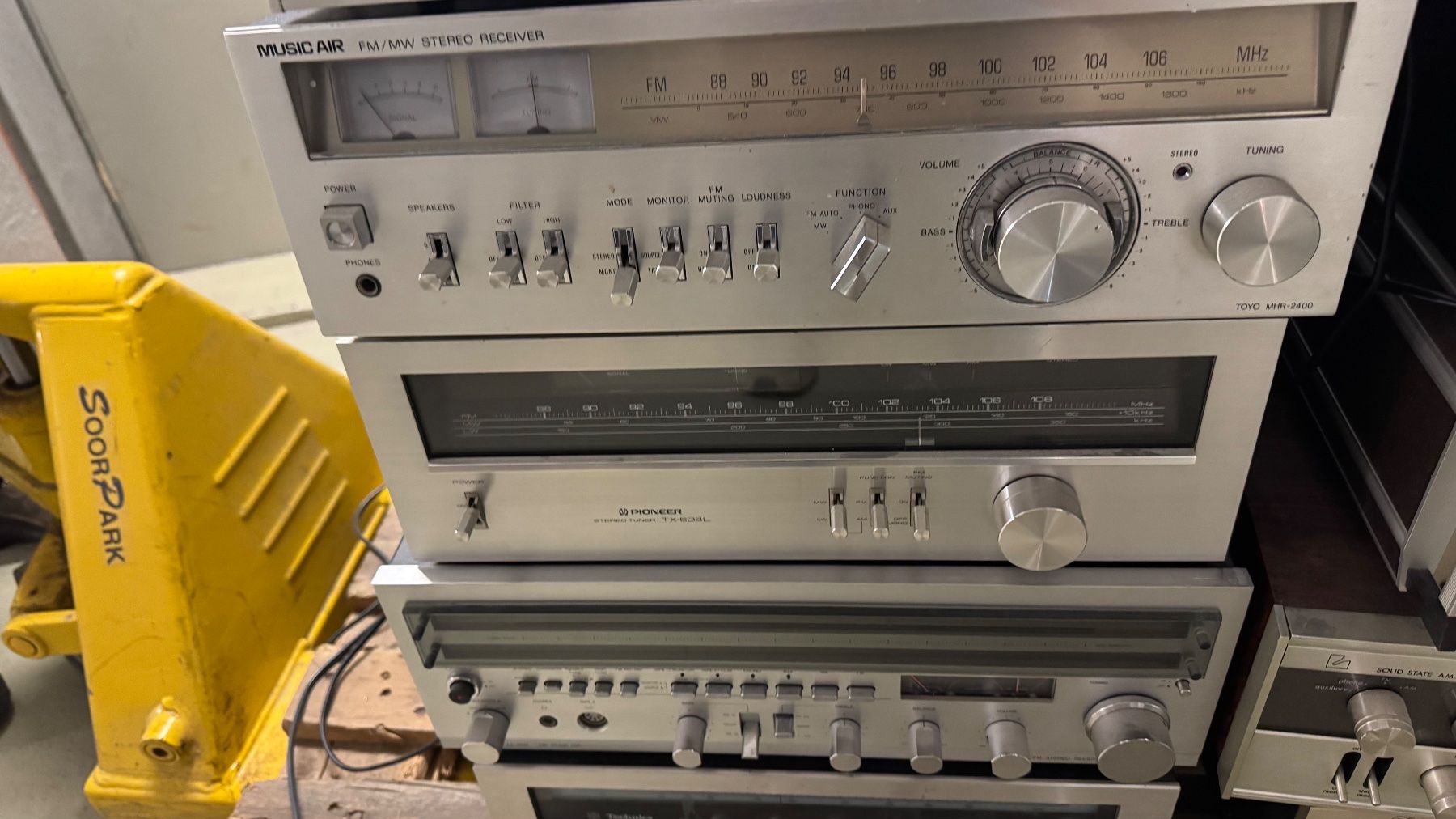 Amplificatori: Tuner, Verstärker gebraucht – Usato da Bubikon venduto da Fitdihei 3
