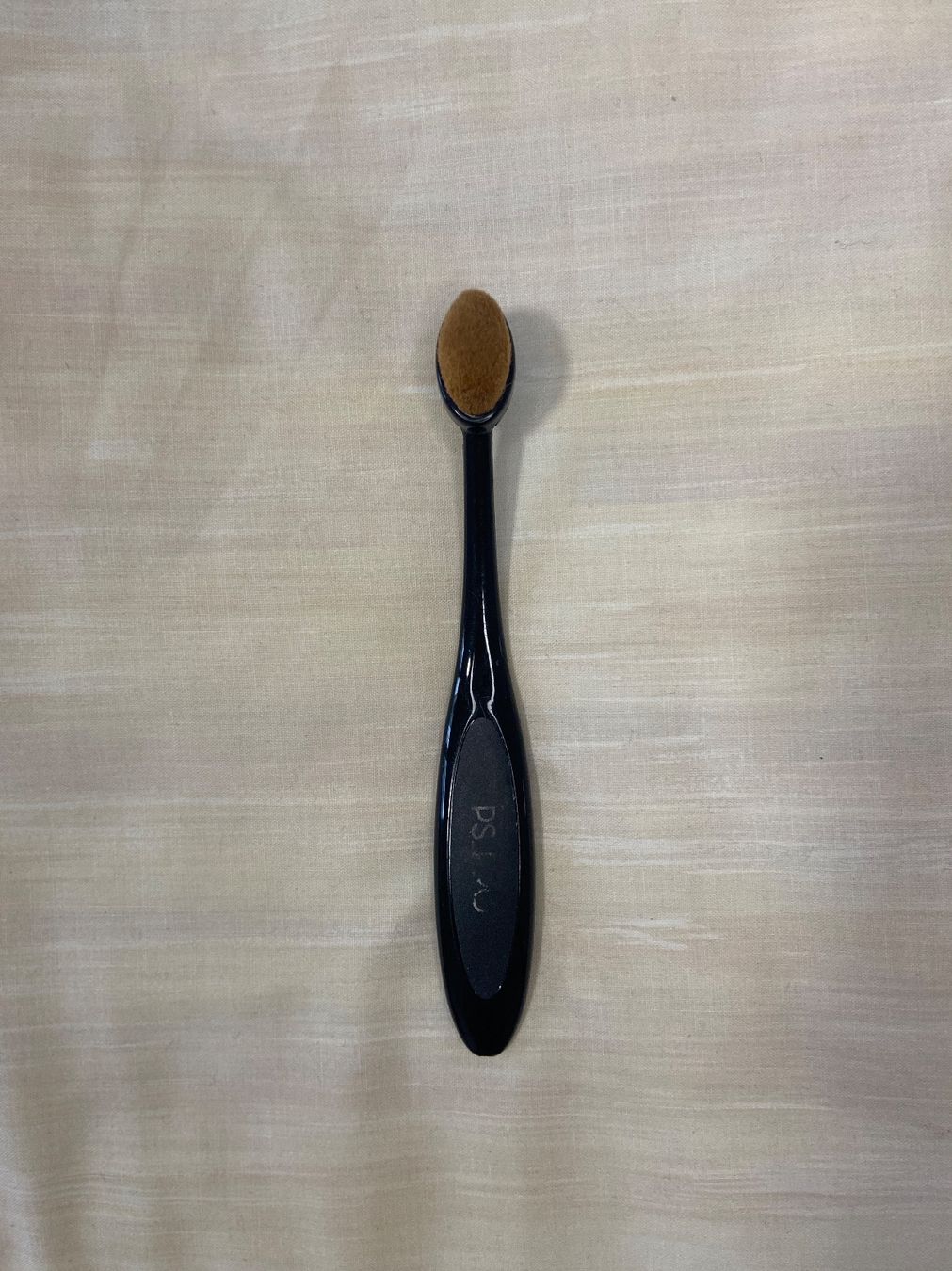 Make-up: Schminkpinsel - Oval Brush – Usato da Zürich venduto da dedasiba