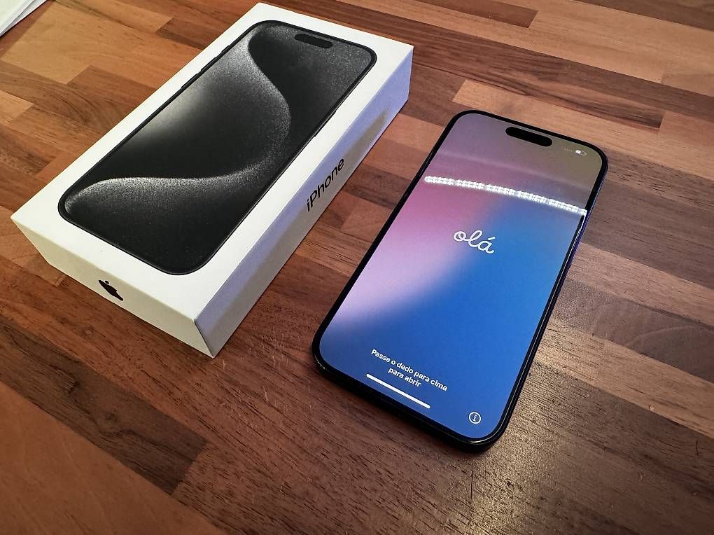 Apple Portables: Apple iPhone 15 Pro (Model A3102) – D'occasion à Glattfelden par Dani_Tanner