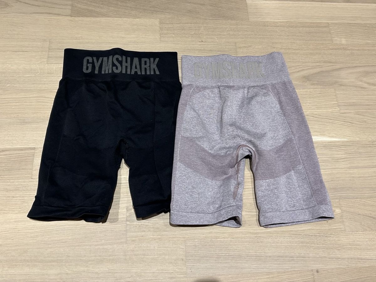 Gymshark Leggings: Gymshark Shorts Set 2-teilig – Nuovo (secondo la descrizione) da Zuchwil venduto da celixne