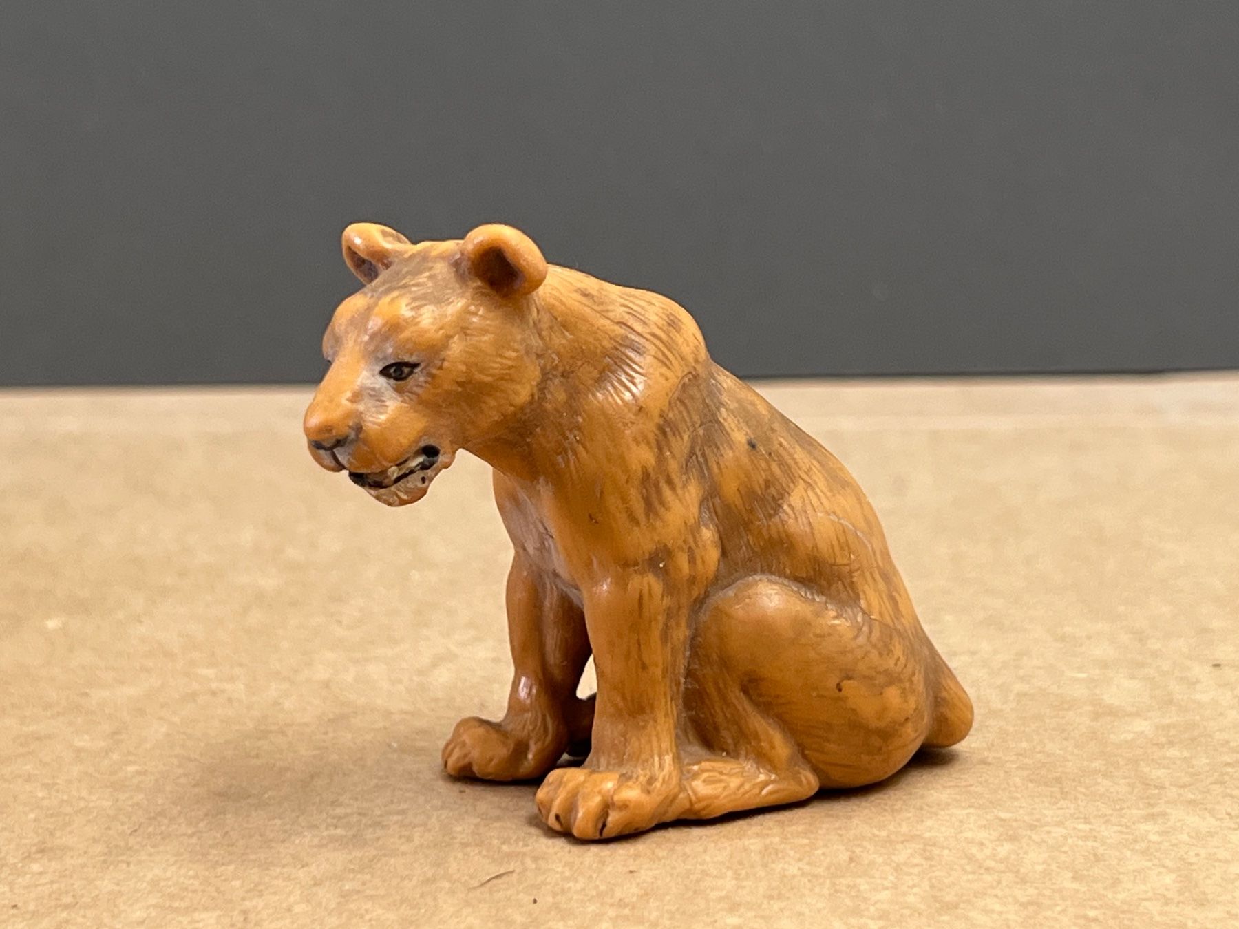 Schleich Statuette: Schleich Löwin 14037 Löwe – Usato da Ennetbaden venduto da mapa05