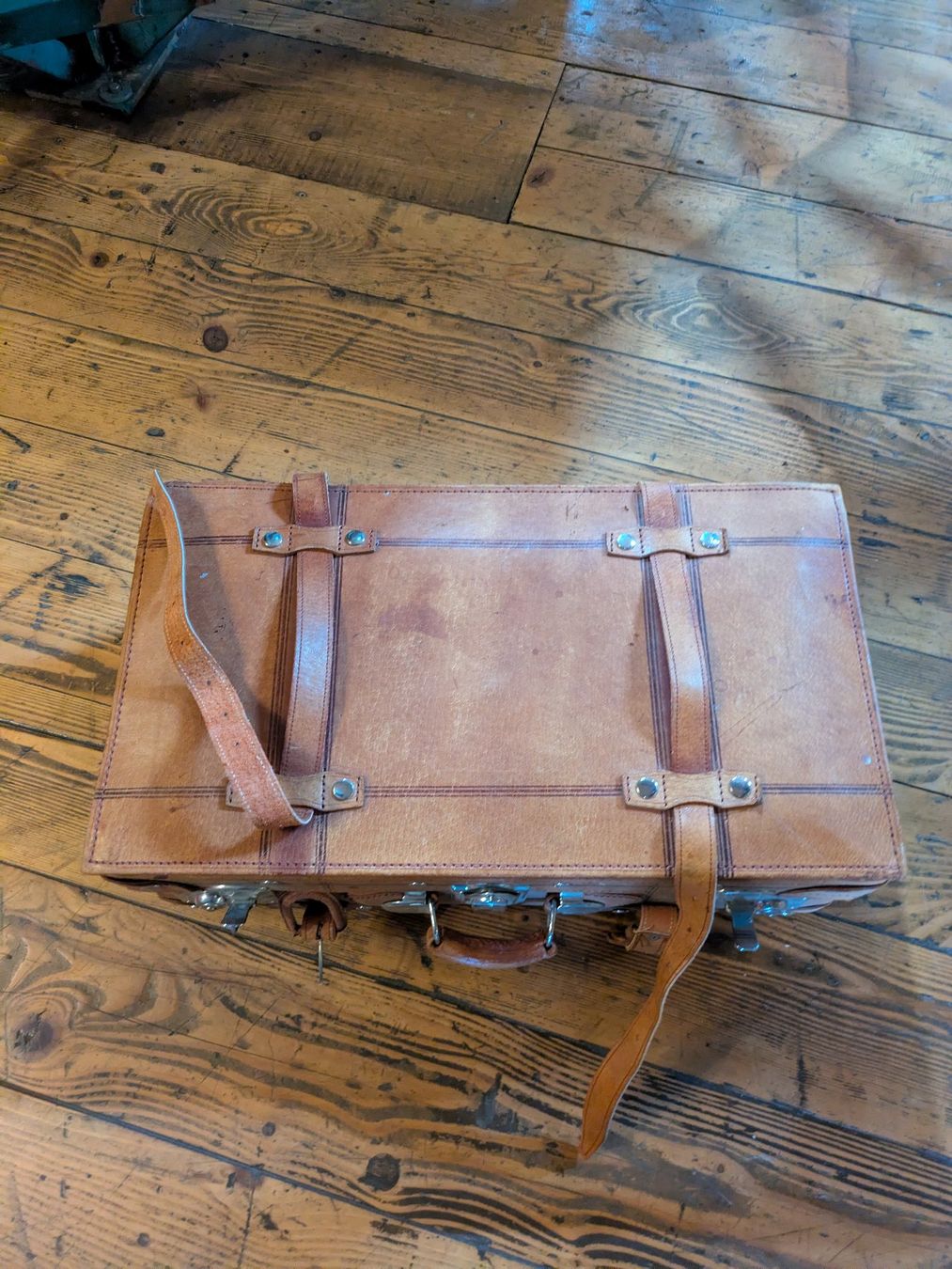 Valises de voyage: 2 alte, schöne Koffer – D'occasion à Niederlenz par pco_577d 3