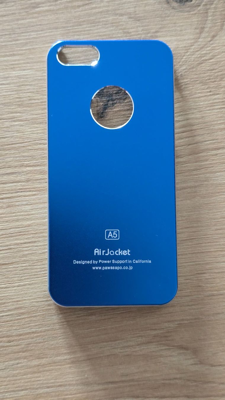 Coques & Protection écran: Back Cover Air Jacket - iPhone SE 2016 / 5 / 5S / 5C - blue – D'occasion à Thalwil par VitaMini