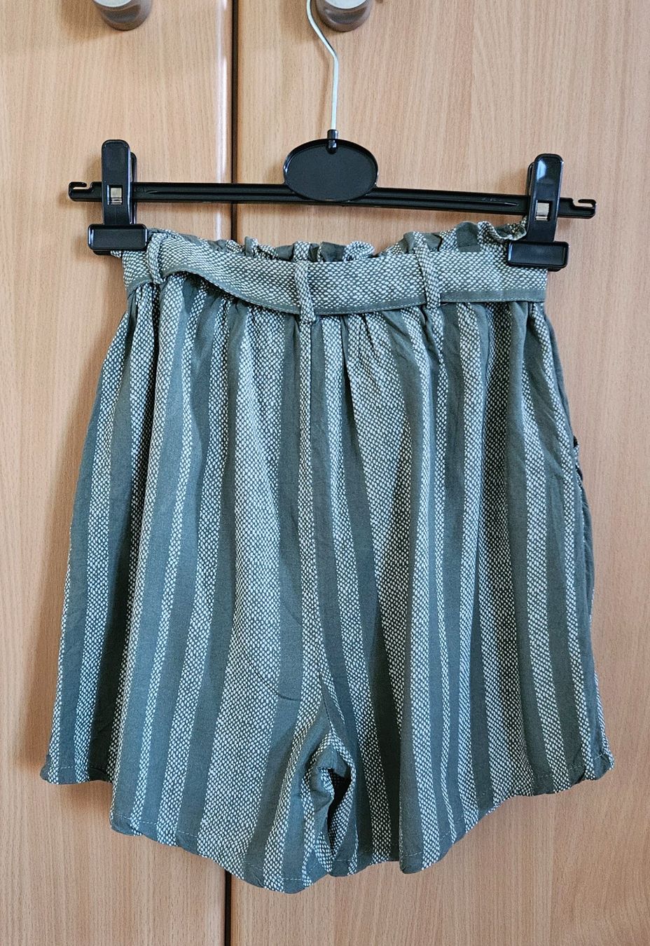 Hosen: Chicoree Shorts Gr. XS – Gebraucht aus Kloten von Kloten1 1