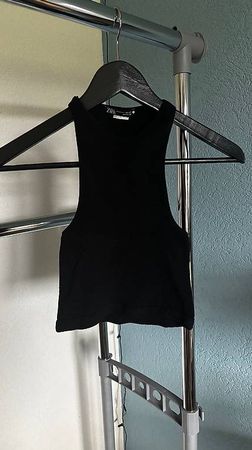 Top Zara noir simple