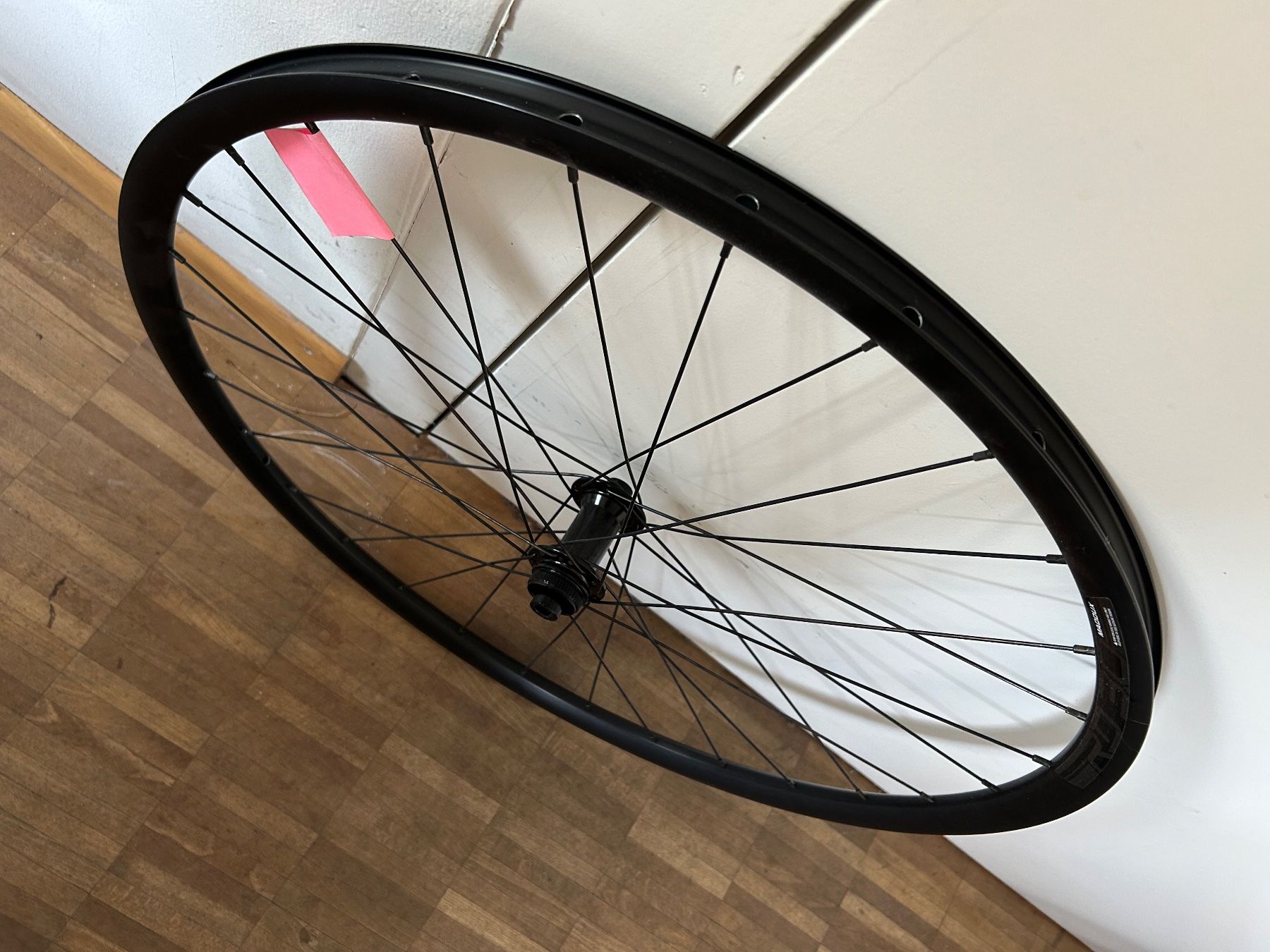 Pneus & Kompletträder: Vorderrad  RD30 Maddux (Nr.026) – Neu (gemäss Beschreibung) aus Winterthur von Veloteileauktion 1