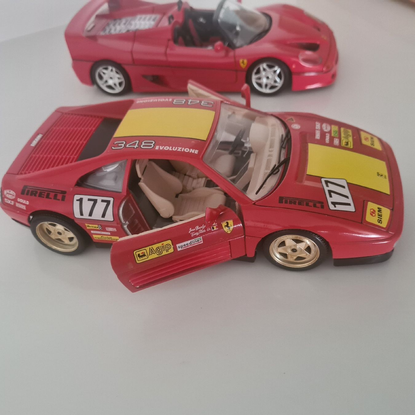 Bburago Modellini d'auto: 2 Ferari Burgo Modell 1/18 – Usato da Steinen venduto da turbogeiss99 5