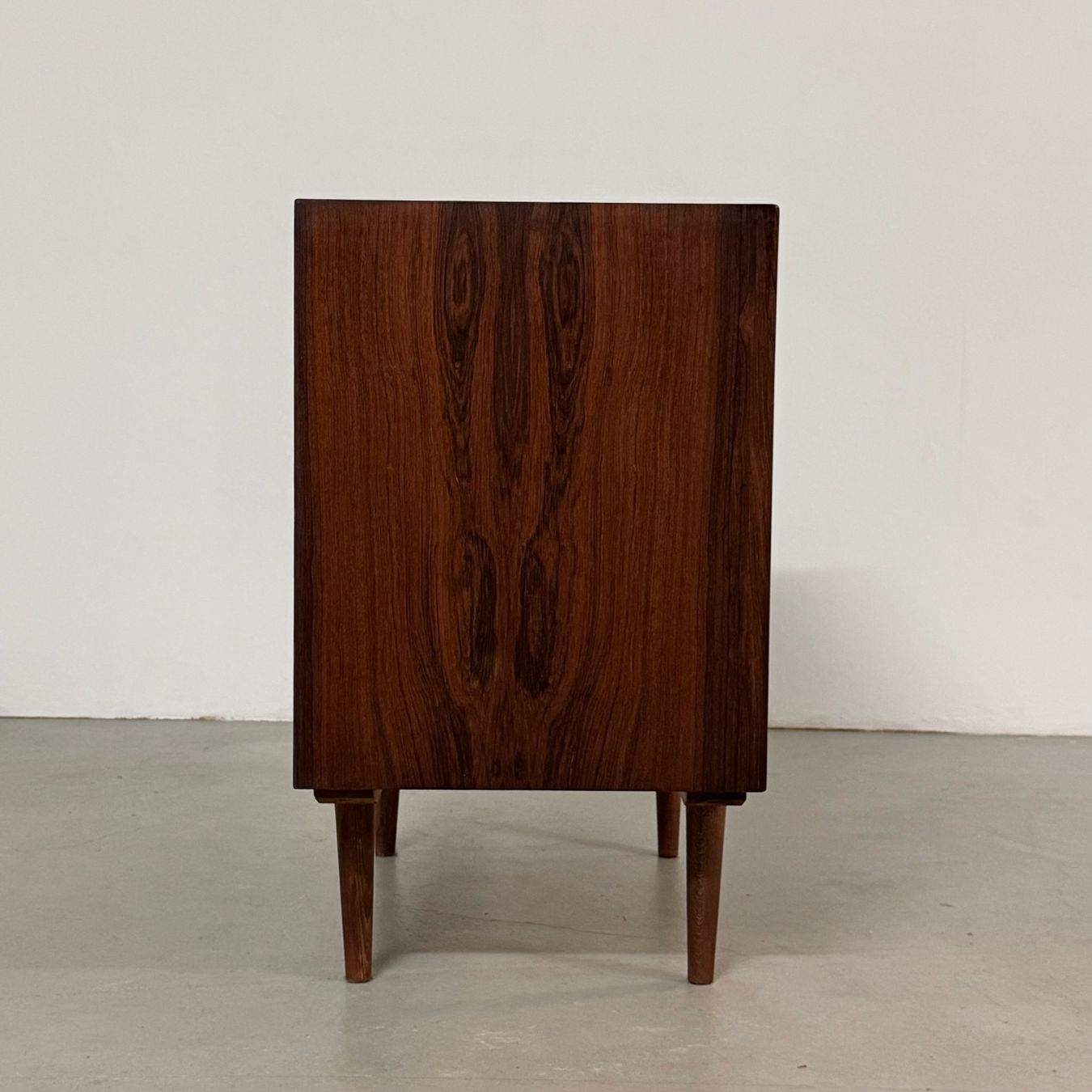 Cassettiere: MCM palisander Kommode Vodder Denmark 60s – Usato da Basel venduto da MidMod20C 6