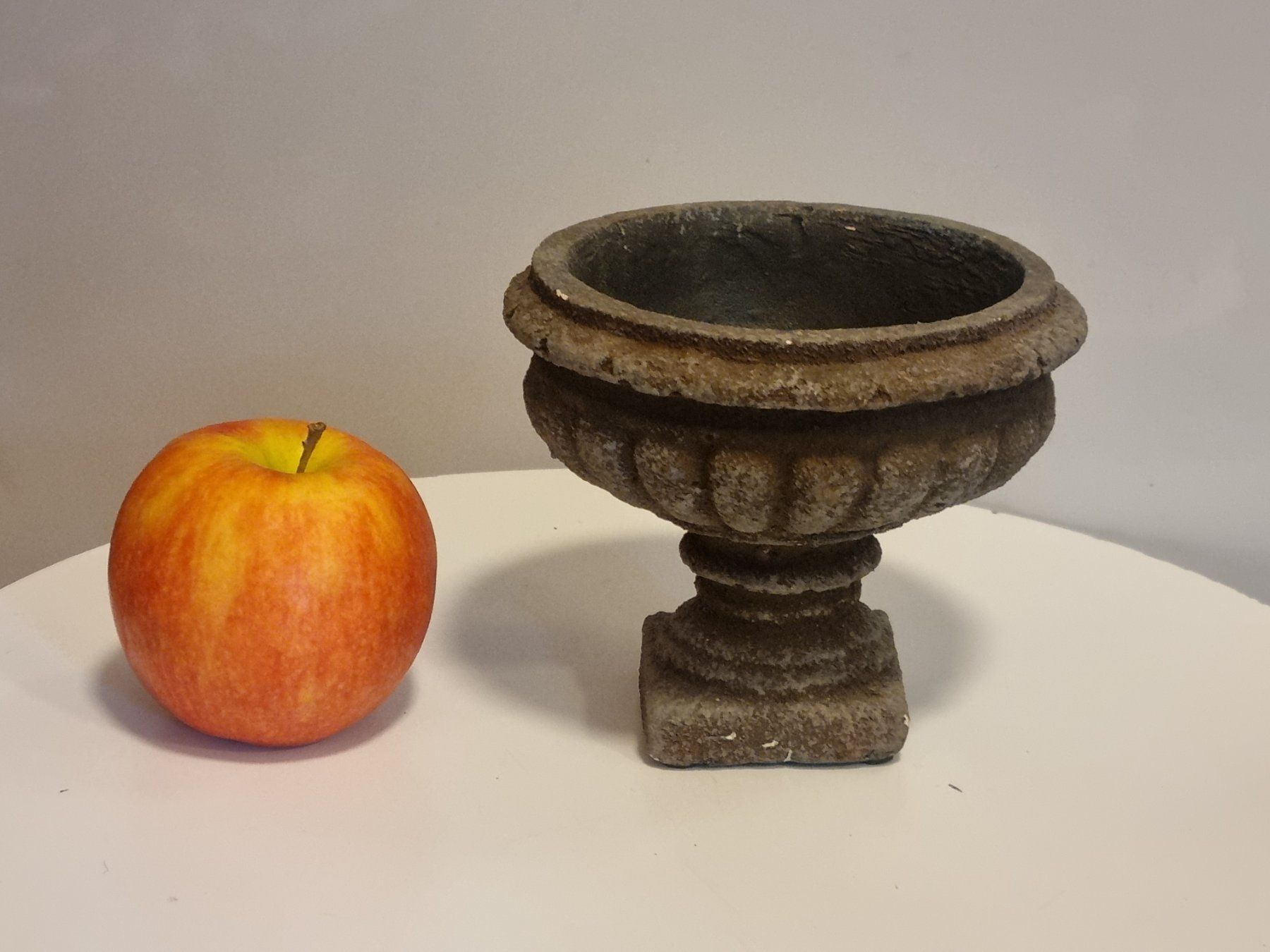 Vasi per fiori: Mini Deko-Urne Antik-Stil Patina – Usato da Scharnachtal venduto da devin03