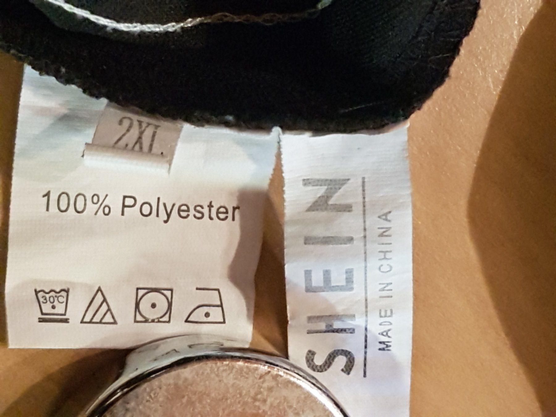 Shein Hosen: Tenue d intérieur - jogging taille 2XL marque Shein – Gebraucht aus Villiers von san_jn5w 1