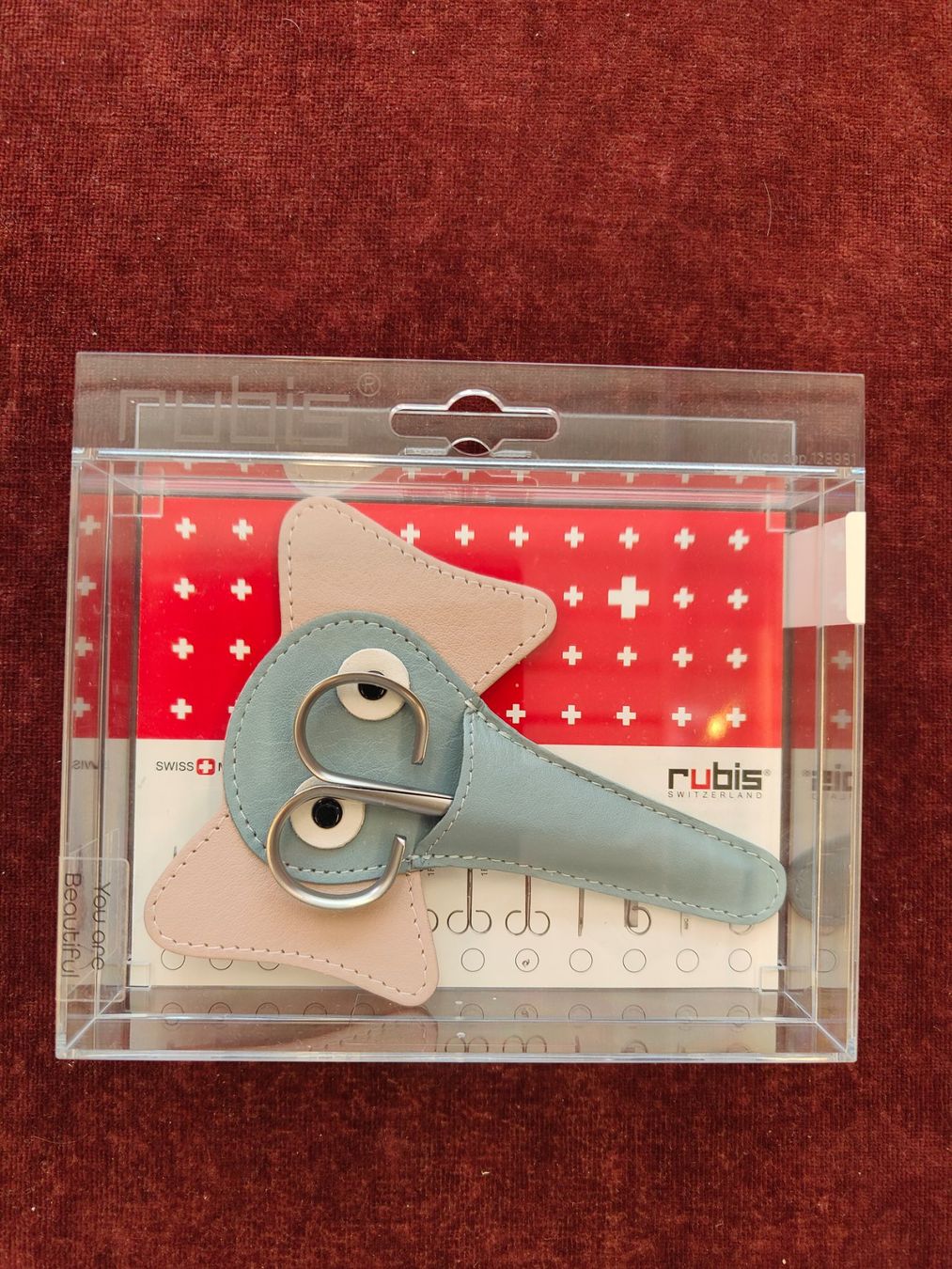 Cura del viso: Kinderscherre Rubis NEU Originalverpackt Rubis  CH – Nuovo e nell'imballaggio originale da Davos Platz venduto da jon_2b56