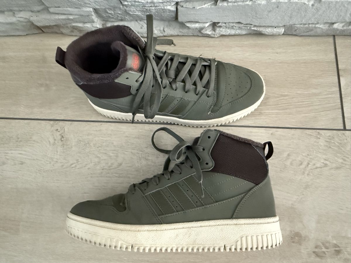 Adidas Scarpe per ragazzi: Adidas Schuhe 41,5 – Nuovo (secondo la descrizione) da Steffisburg venduto da sim_5lpg 1