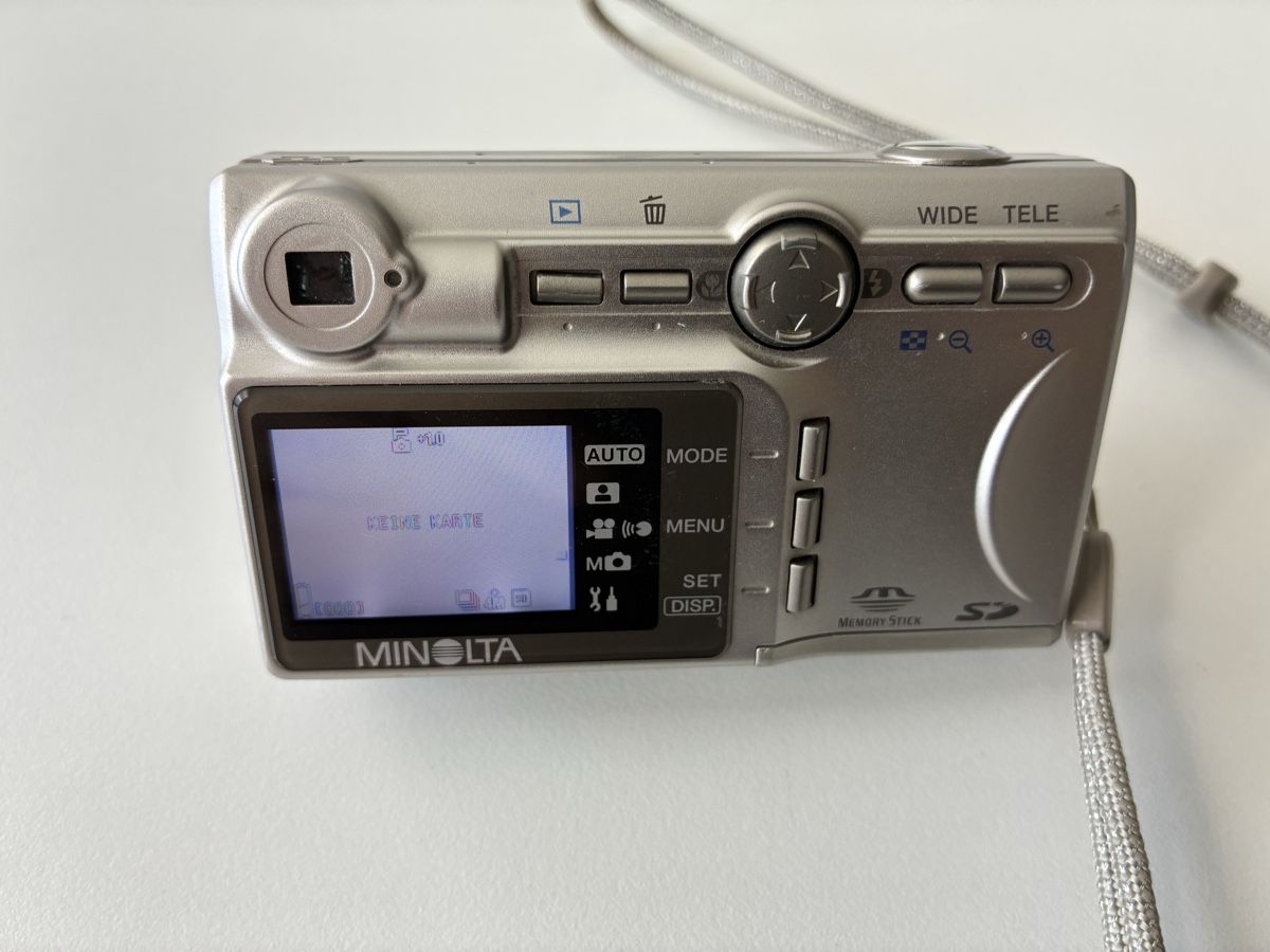 Minolta Fotocamera: Minolta DiMAGE G400 – Usato da Chur venduto da Knokno199 2