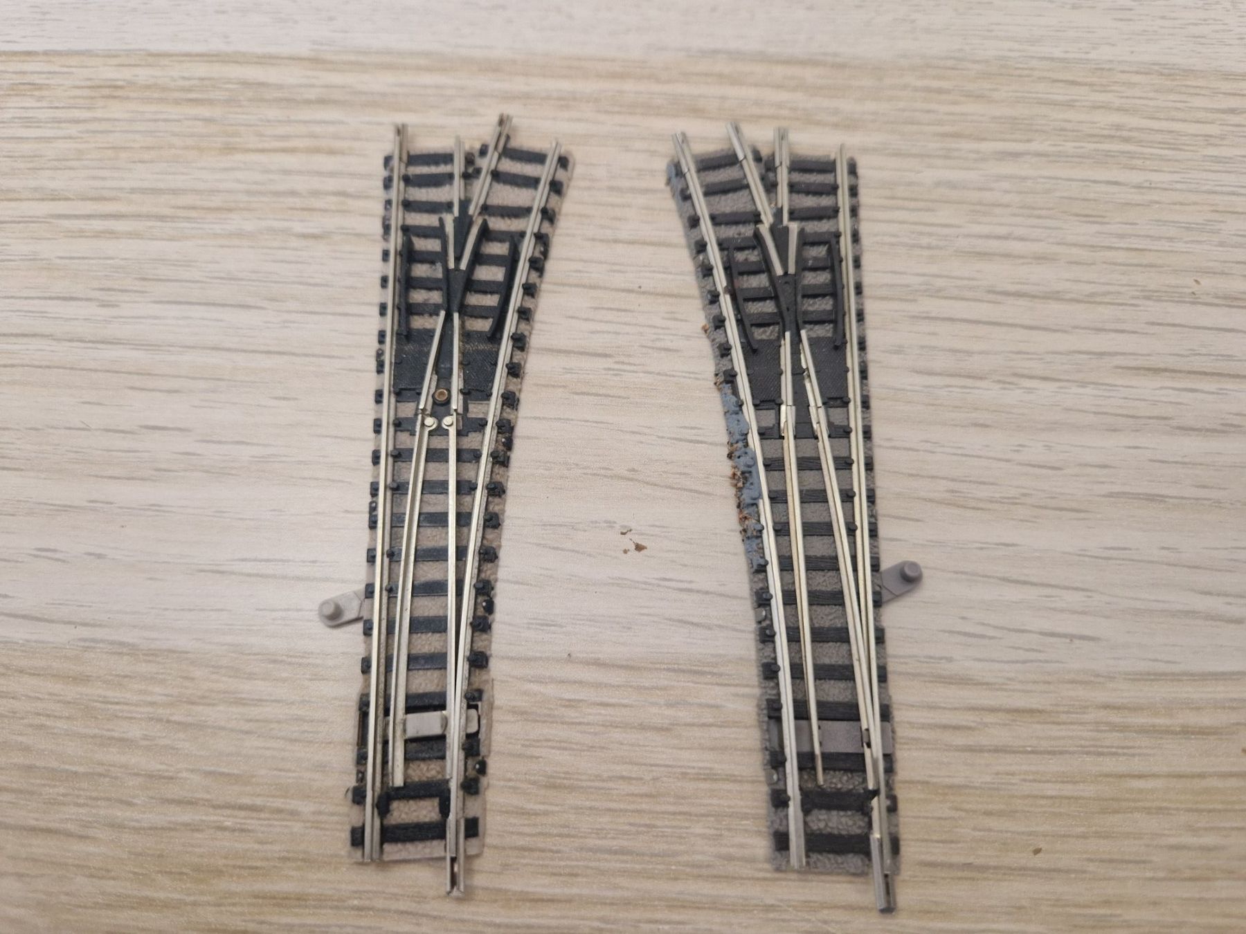 Fleischmann Modellini di ferrovie: Fleischmann N 9178 + 9179 Weichen (B) – Usato da St-Aubin-Sauges venduto da tantome