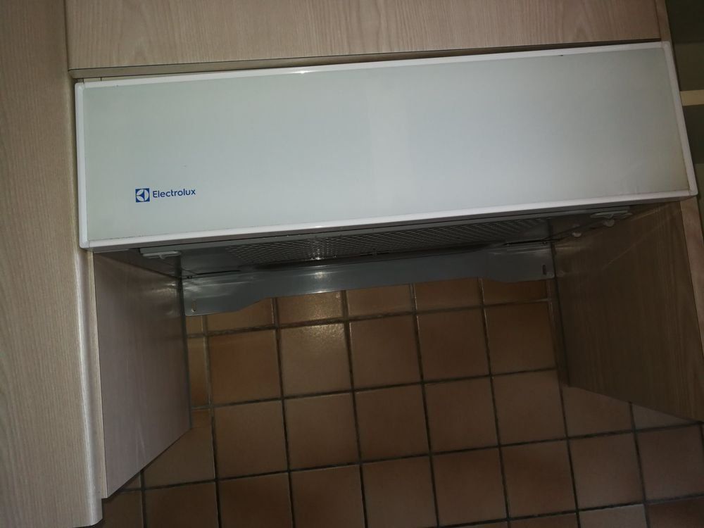 Electrolux Dampfabzug: Dunstabzugshaube & Dampfabzug Electrolux – Gebraucht aus Spreitenbach von Space_X