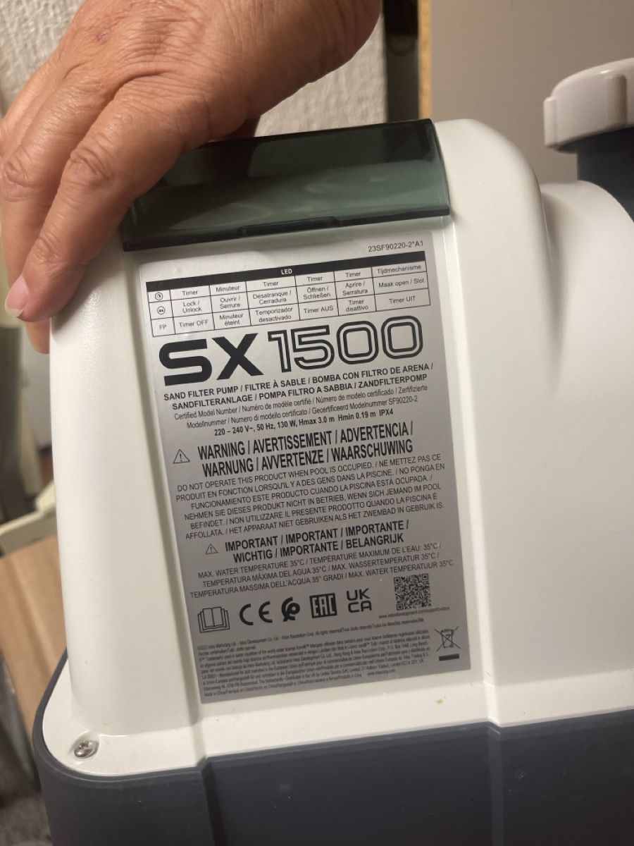Intex Accessori per Piscine: Imtex Filterpumpe sx 1500 mit Schläuche  – Usato da Bad Zurzach venduto da Cuore34 3