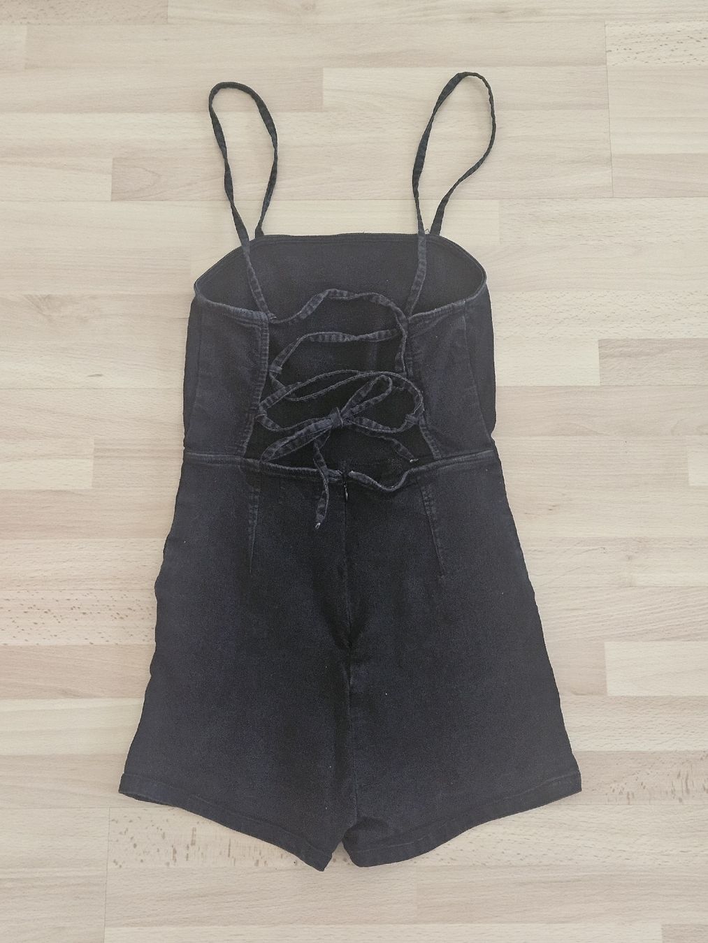 Tute: Schwarzer Denim-Jumpsuit – Usato da Thun venduto da bia_crh9 1