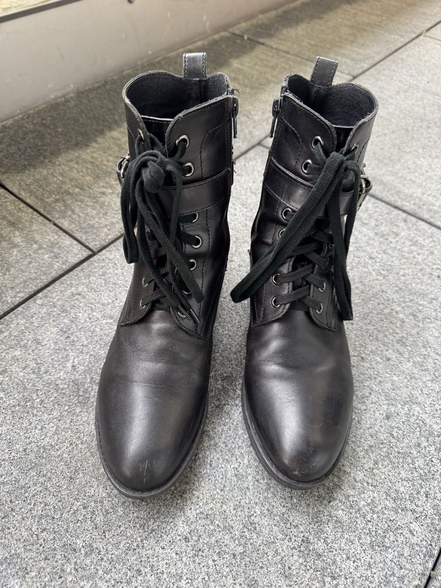Scarpe da donna: Stifeletten Grösse 39 – Usato da Zürich venduto da iri_dqw7