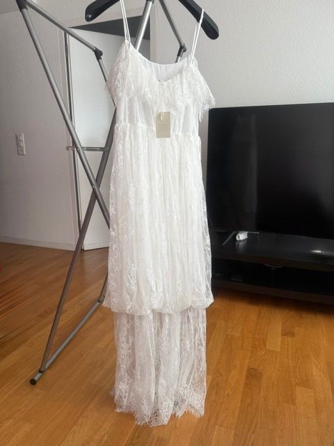 Robes: weißes Spitzenkleid – Neuf avec emballage d'origine à Luzern par lynluv2shop 1