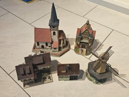 Modelleisenbahn Gebäude Set 5 Teile H0 Häuser Anlage