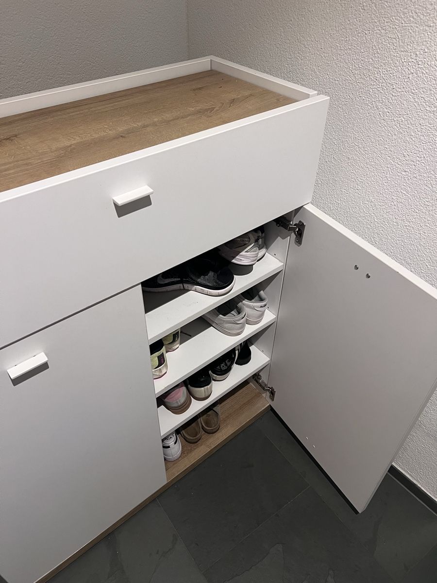 Armadi: Schuhschrank Weiss mit viel Platz – Usato da Horgen venduto da laurakm 3