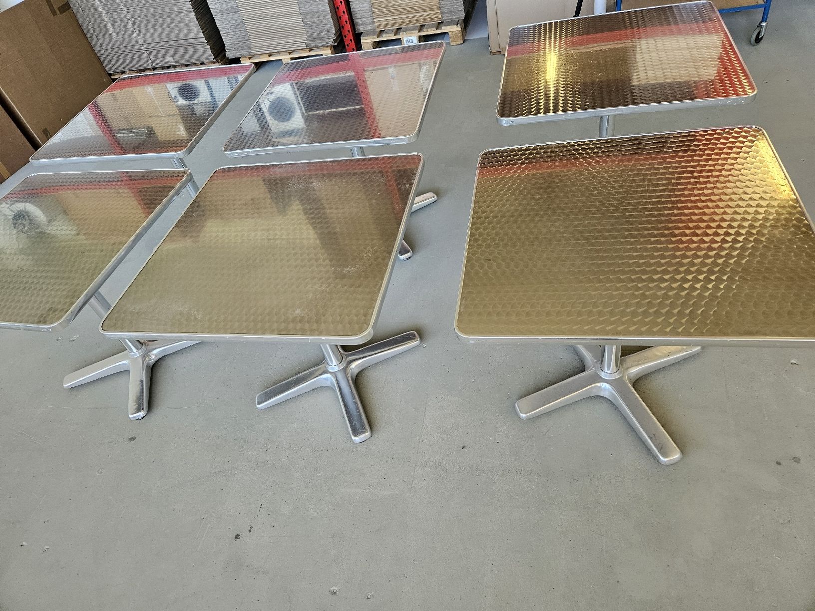Tavoli: Tisch 80 x 80 cm – Usato da Regensdorf venduto da Zem003