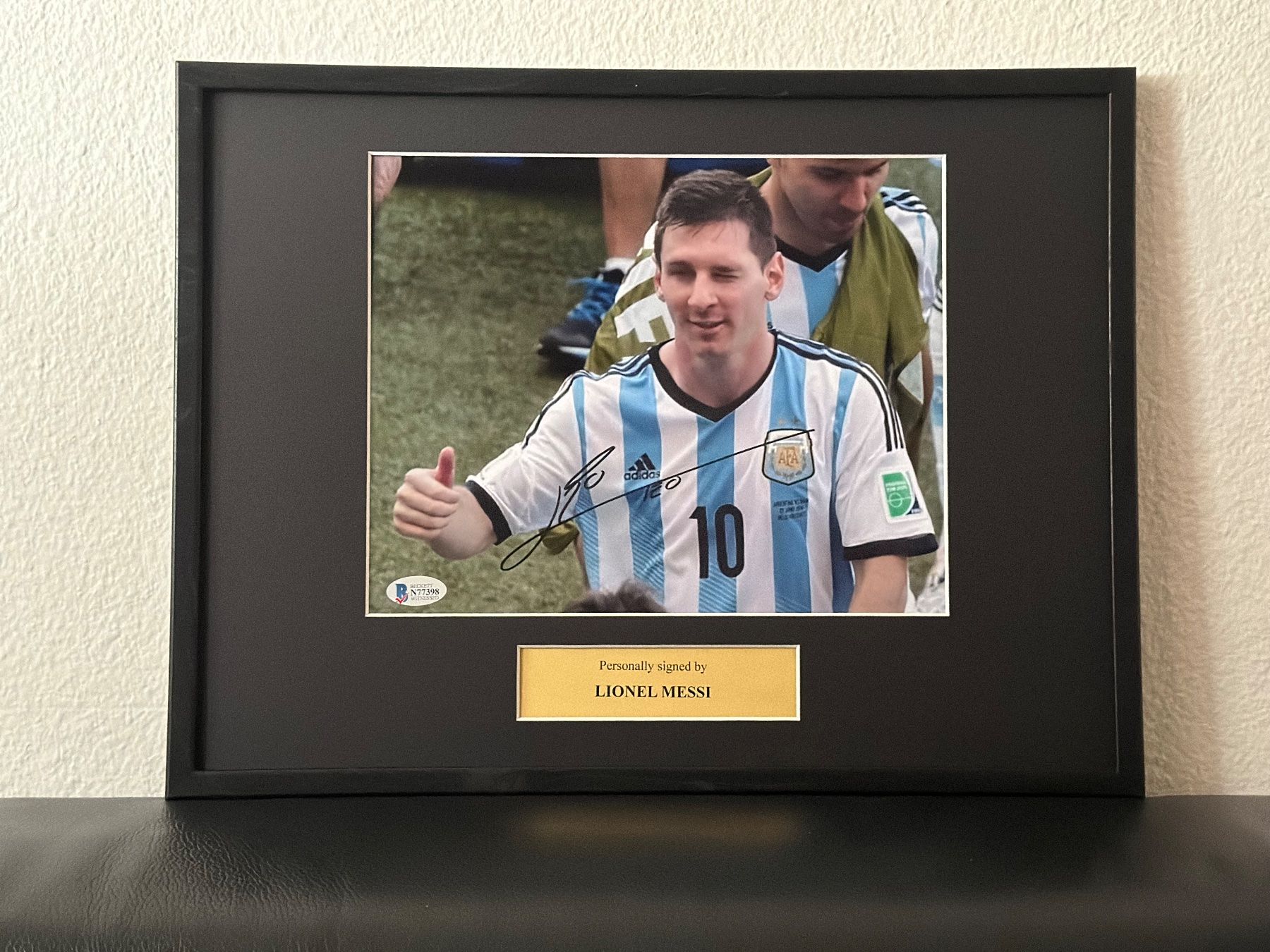 Autogramme: Messi-Autogramm mit Zertifikat – Neu und originalverpackt aus Bachenbülach von inn_5kmg 1