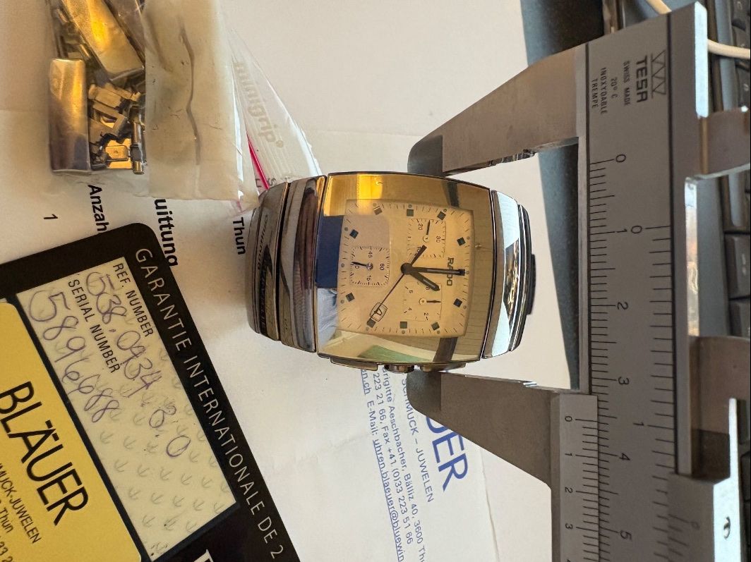 Rado Montres: Rado Quartz neu 2800chf mit Papiere – D'occasion à Bern par hib_7w6l 4