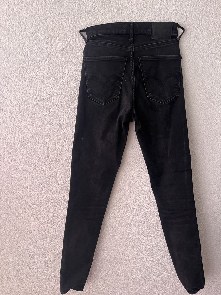 Levi's Jeans: Skinny Levi‘s Jeans  – Usato da Andwil SG venduto da sas_m9tn 5