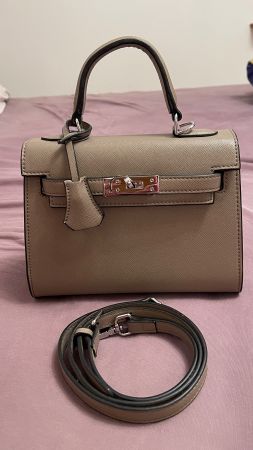 Handtasche Damen beige mit Schulterriemen guter Zustand