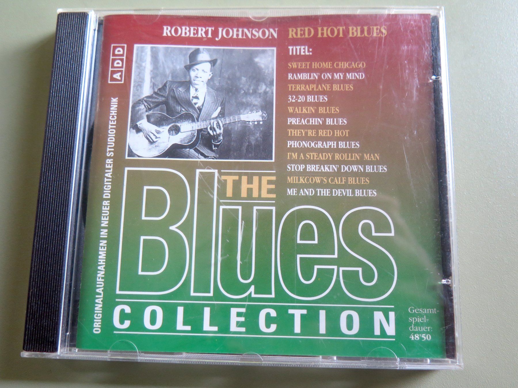CD: (p) CD ROBERT JOHNSON: Red hot blues - the blues collection – Usato da Bern venduto da Balzamico