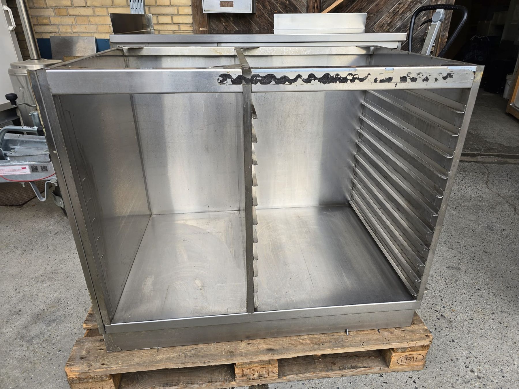 Cucine complete: Edelstahl Gastro Gestell / Schrank #563 – Usato da Wuppenau venduto da Gastro-Wuppenau 2