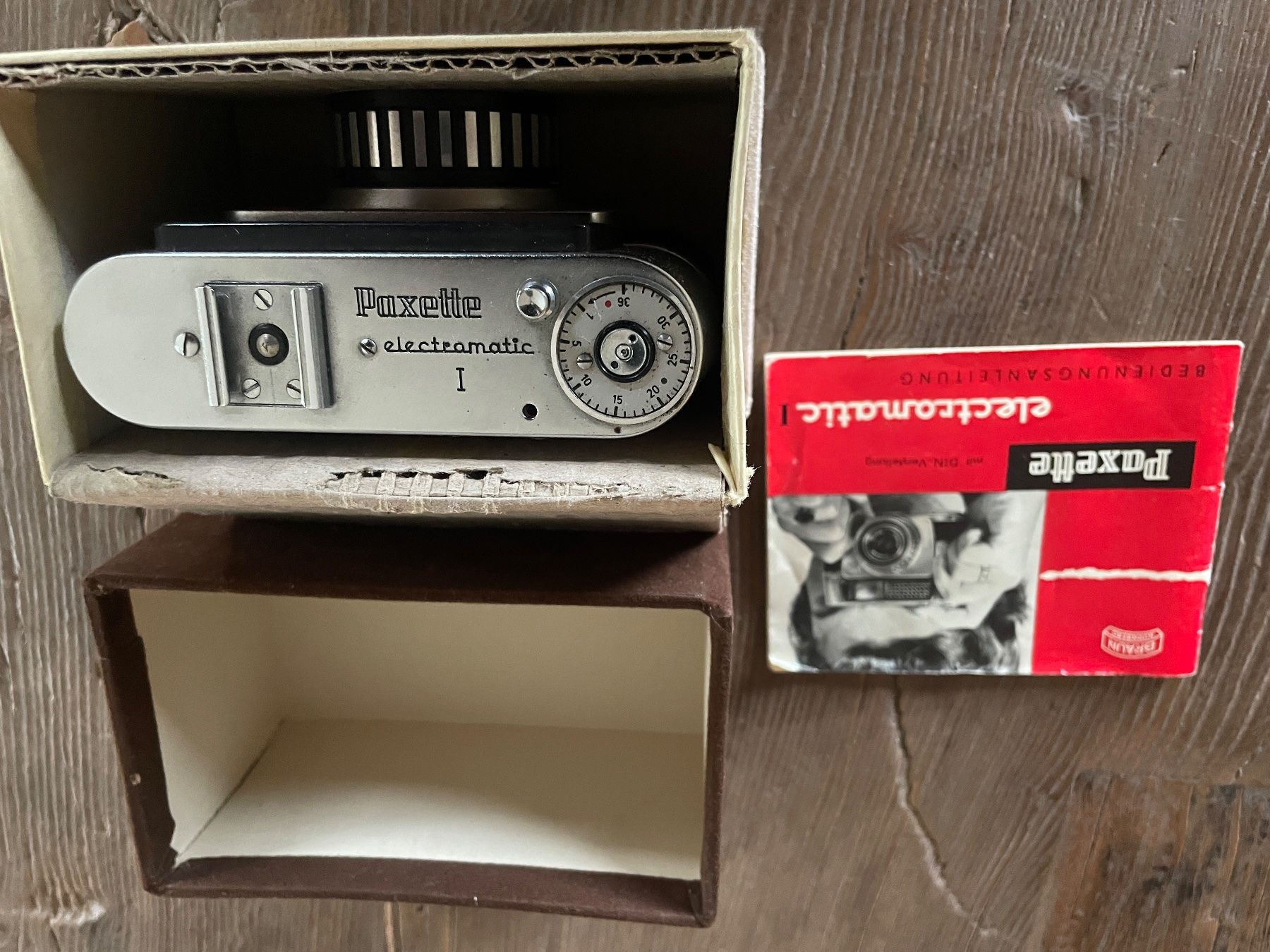 Braun Kamera: Paxette Electromatic I Kamera Top Zustand – Gebraucht aus Volketswil von rubin74