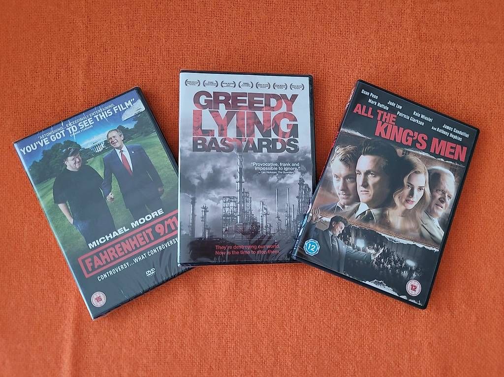 Tutti i DVDs: DVD Bundle:  Political Power & Truth-Telling Documentaries – Usato da Luzern venduto da Camil2000
