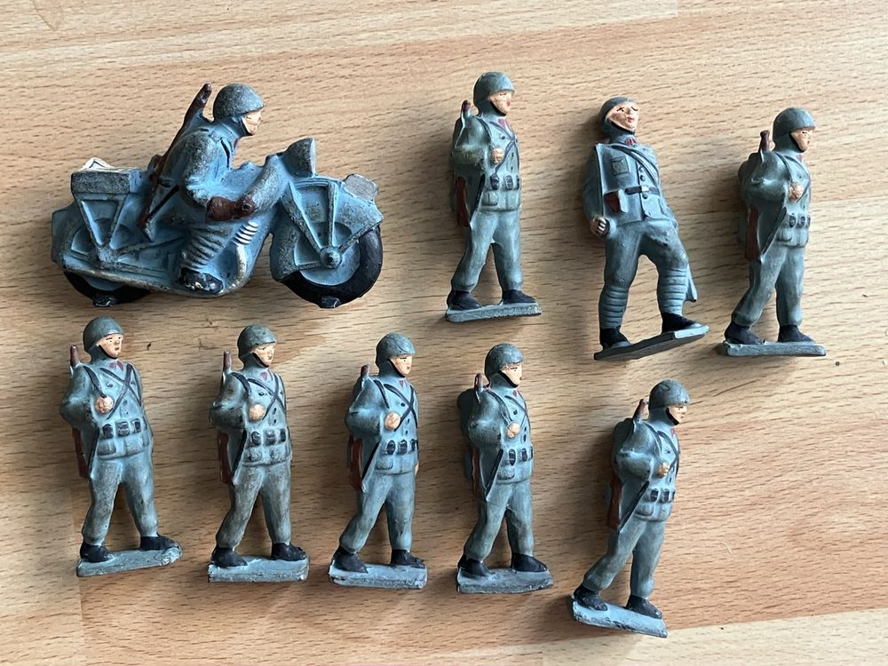 Elastolin Jouets: Group of Czech made Elastolin Military figures – D'occasion à Zürich par Classic_Collection_Zurich