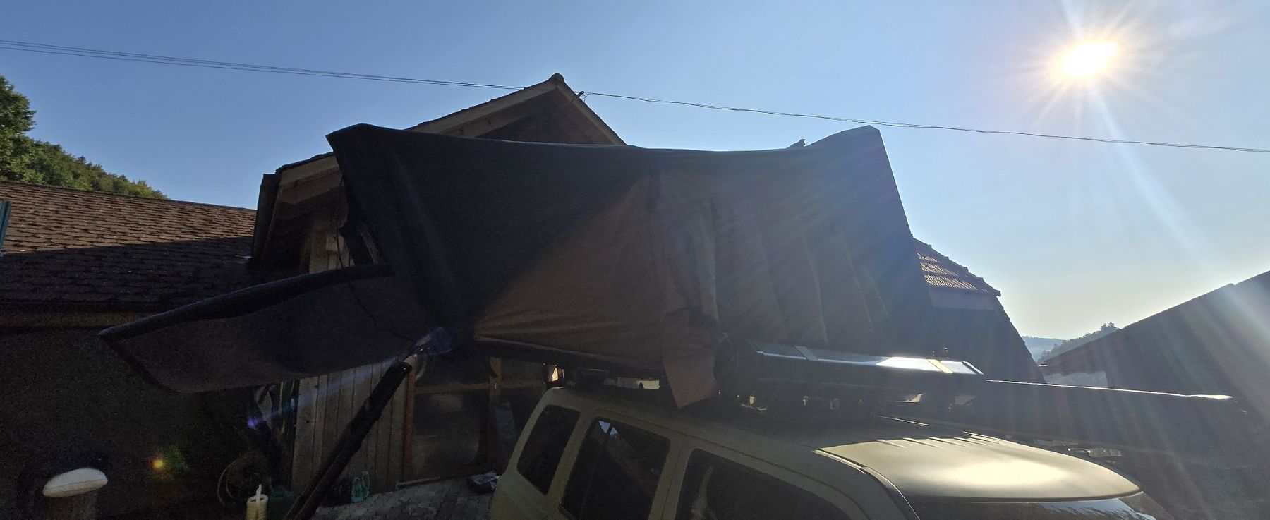 Tentes: Dachzelt suv camping – D'occasion à Madiswil par Bobber7372 2
