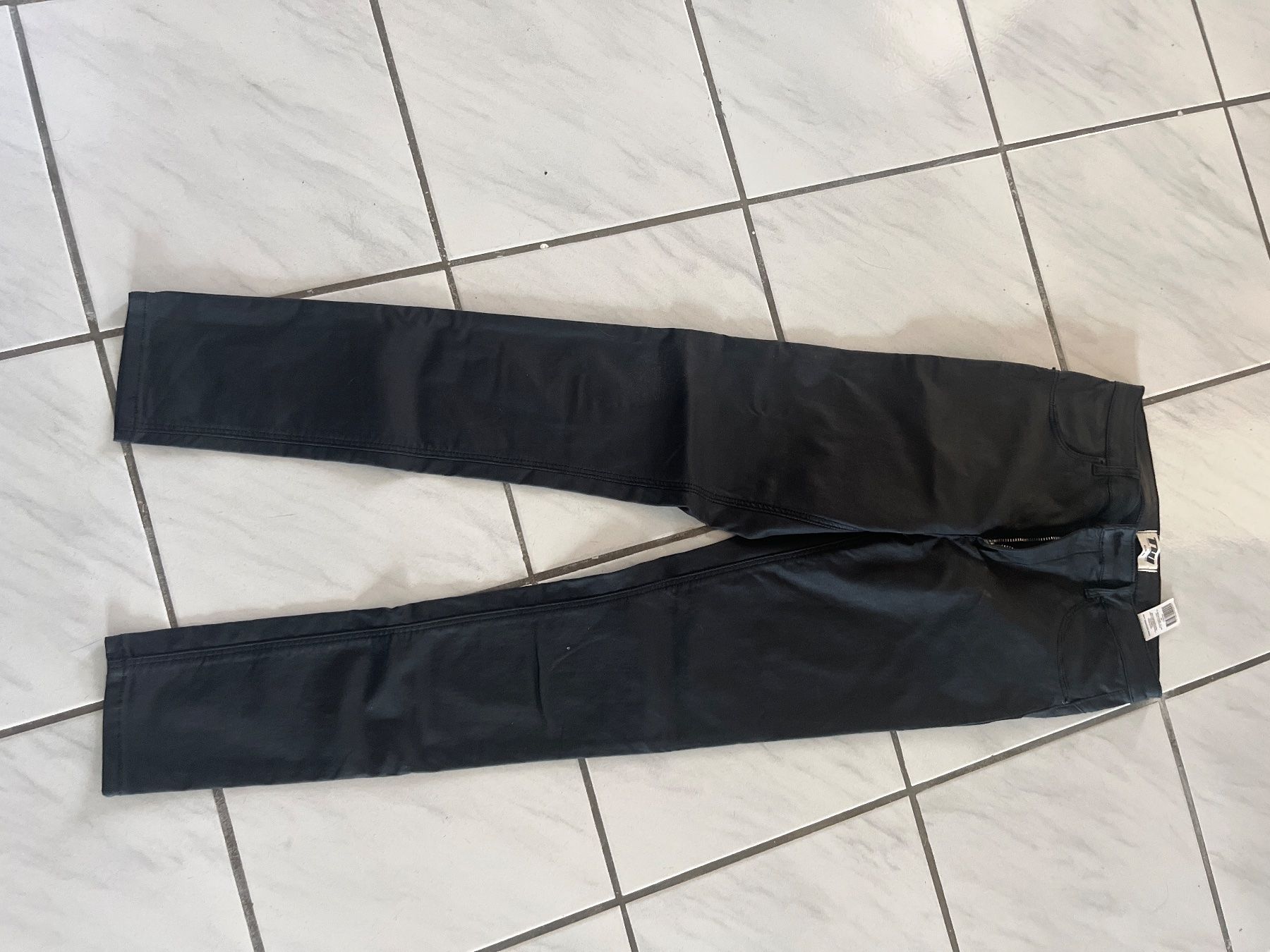 Jeans: Jeans Schwarz Gr. Ca M ... – Usato da Chiasso venduto da AzenYa