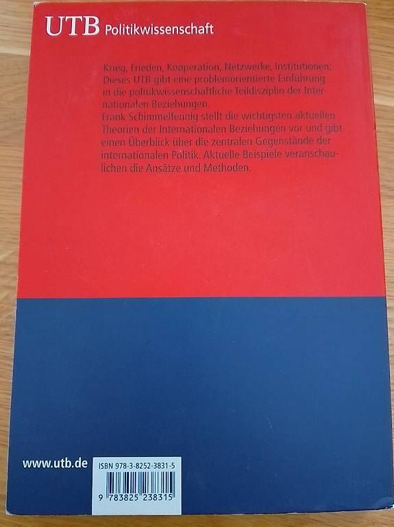 Libri: Internationale Politik - 3. Auflage – Usato da Dänikon ZH venduto da spr_rqw2 1