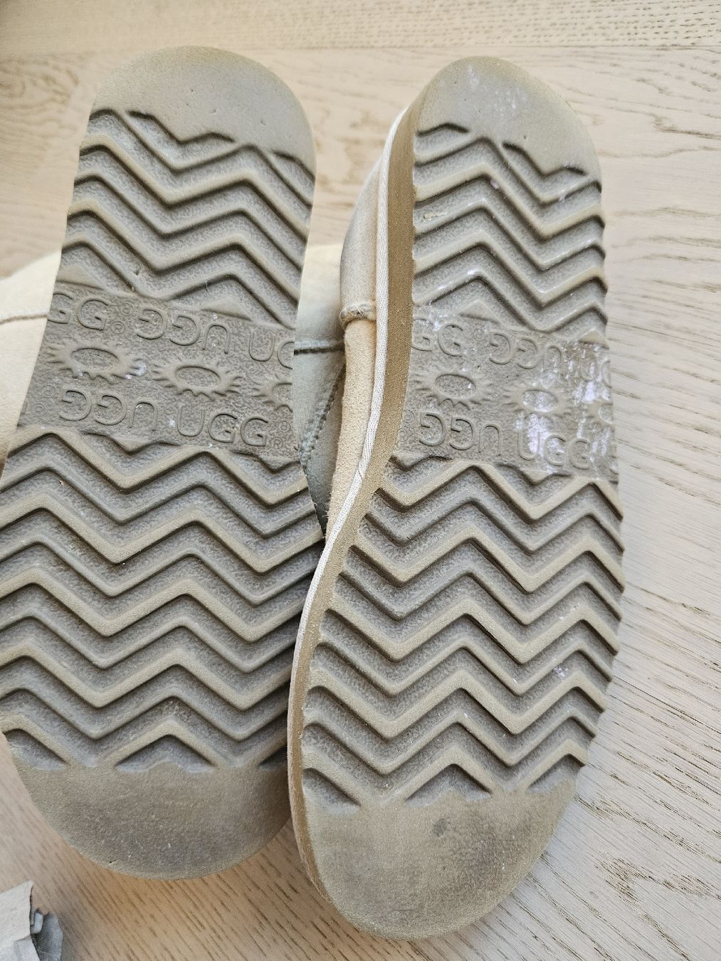 Ugg Scarpe da uomo: Klassische UGG Boots in Sand, Grösse 42 – Usato da Rotkreuz venduto da Bibi2405 5