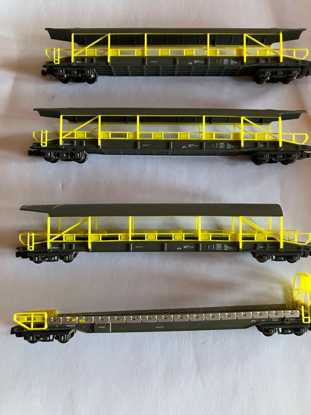 Hobbytrain Modelleisenbahnen: Hobbytrain Set wagons transport de voitures des BLS – Neu (gemäss Beschreibung) aus Dompierre VD von immorentes 2