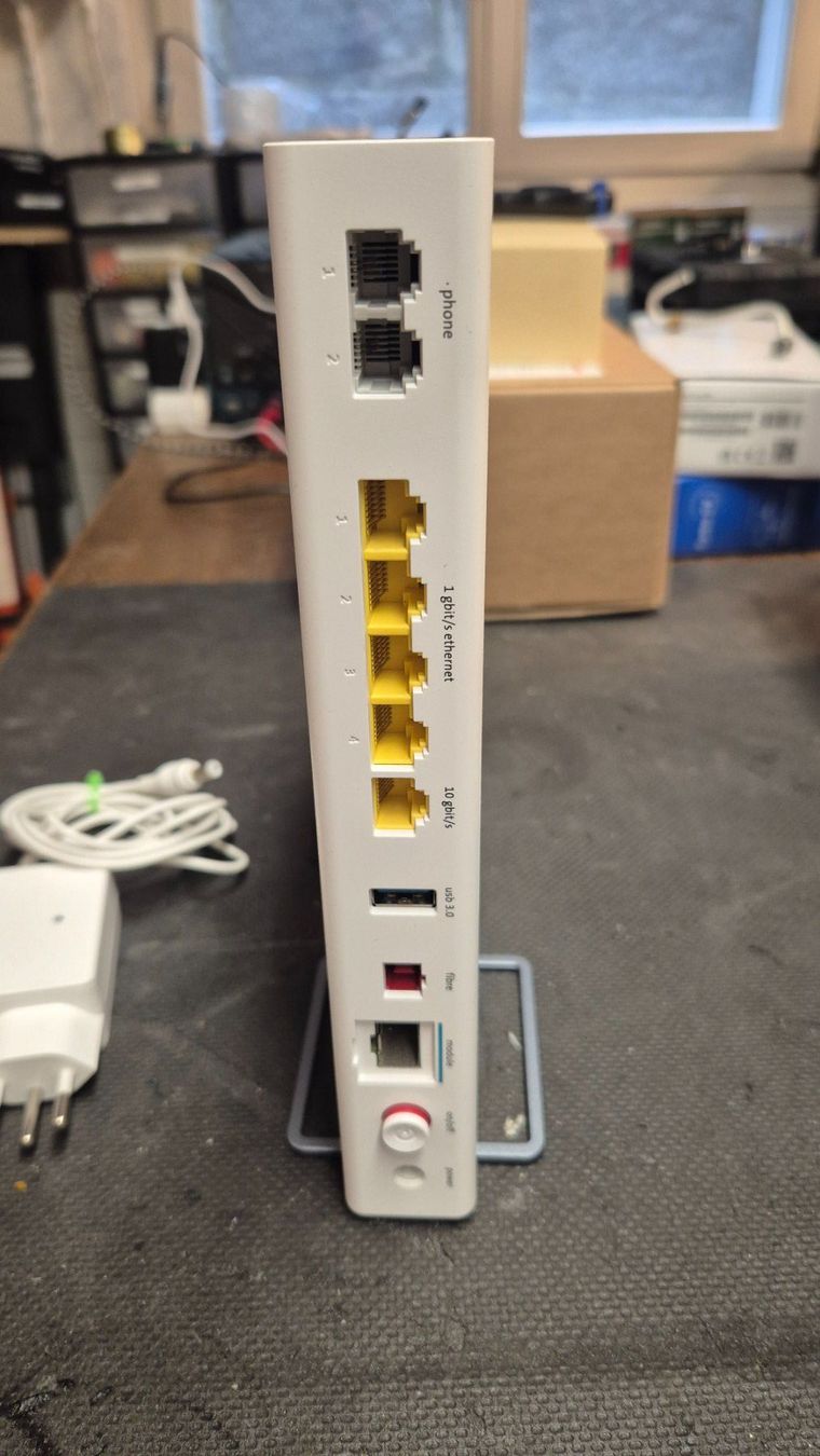 Swisscom Modem & Router: Kompl. Swisscom Internet Zubehör – Usato da Würenlos venduto da ghelfert 9