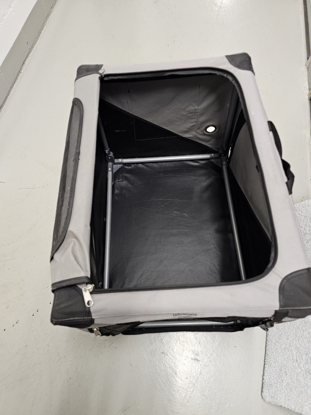 Valigie: Transportbox für Hunde oder Katzen, Top Zustand! – Usato da Gränichen venduto da nayki12 2