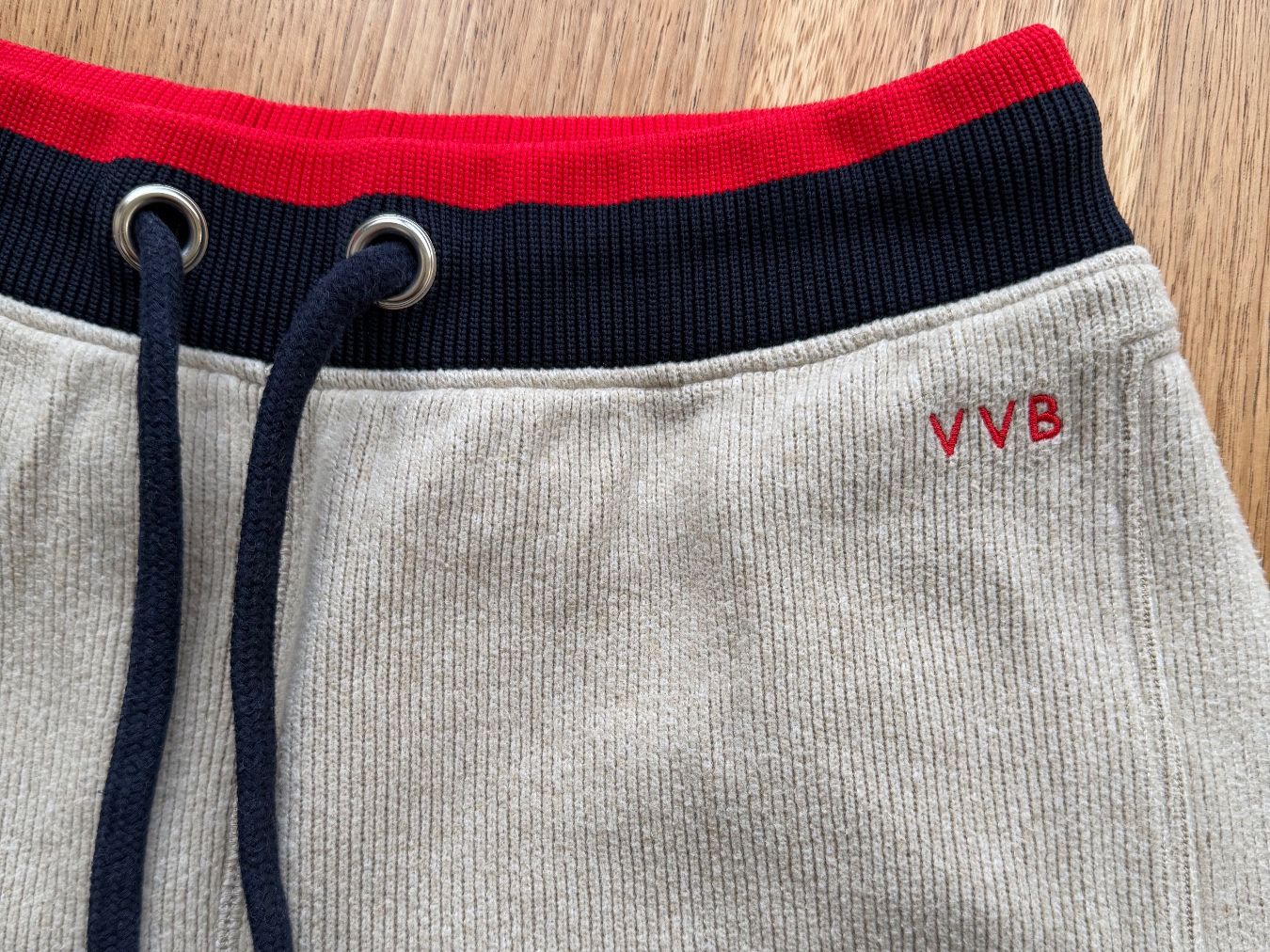 Victoria Beckham Pantaloni: Victoria Beckham VVB Trainerhose Joggerpant – Usato da Oberwil-Lieli venduto da Borz2 3