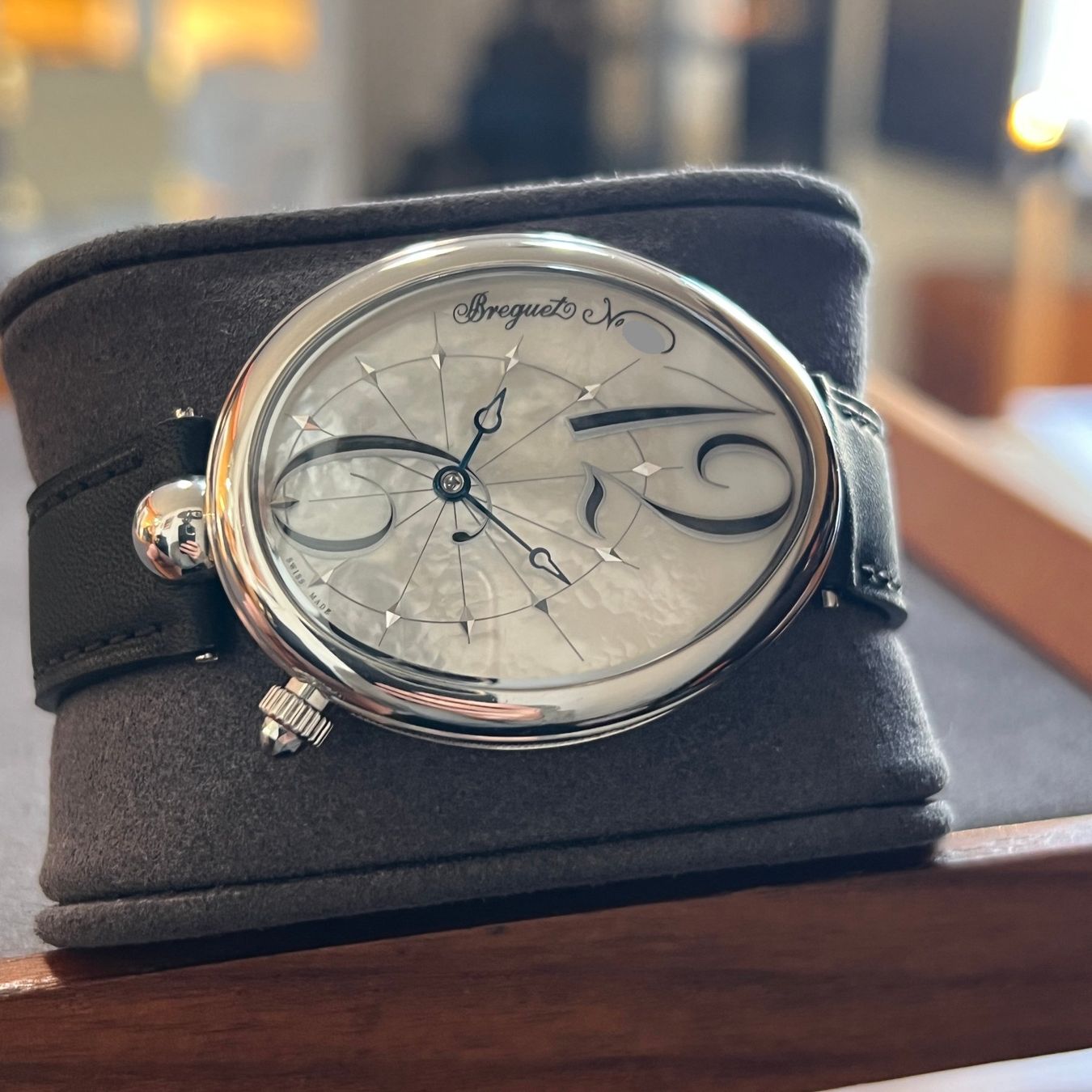 Breguet Orologi: Breguet Reine De Naples MOP Dial 8967 – Usato da Carouge GE venduto da Watchaser 6